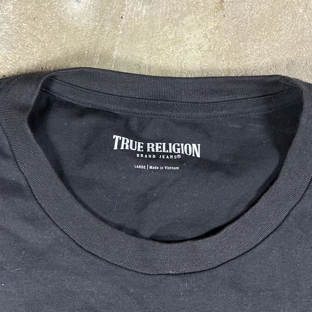 True‎ Religion T-Shirt Size Large Black Graphic Logo Crewneck Short Sleeve